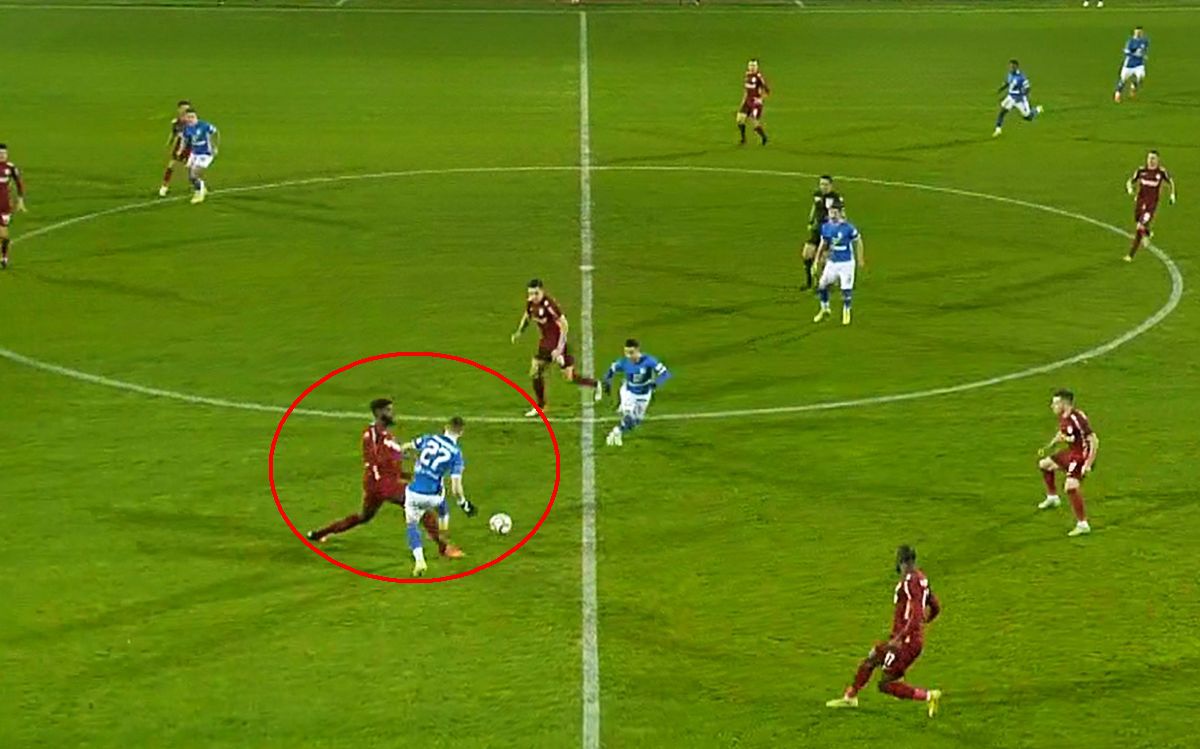 Cartonaș ROȘU în minutul 3 din Farul - CFR Cluj » Hagi a „împietrit” pe bancă