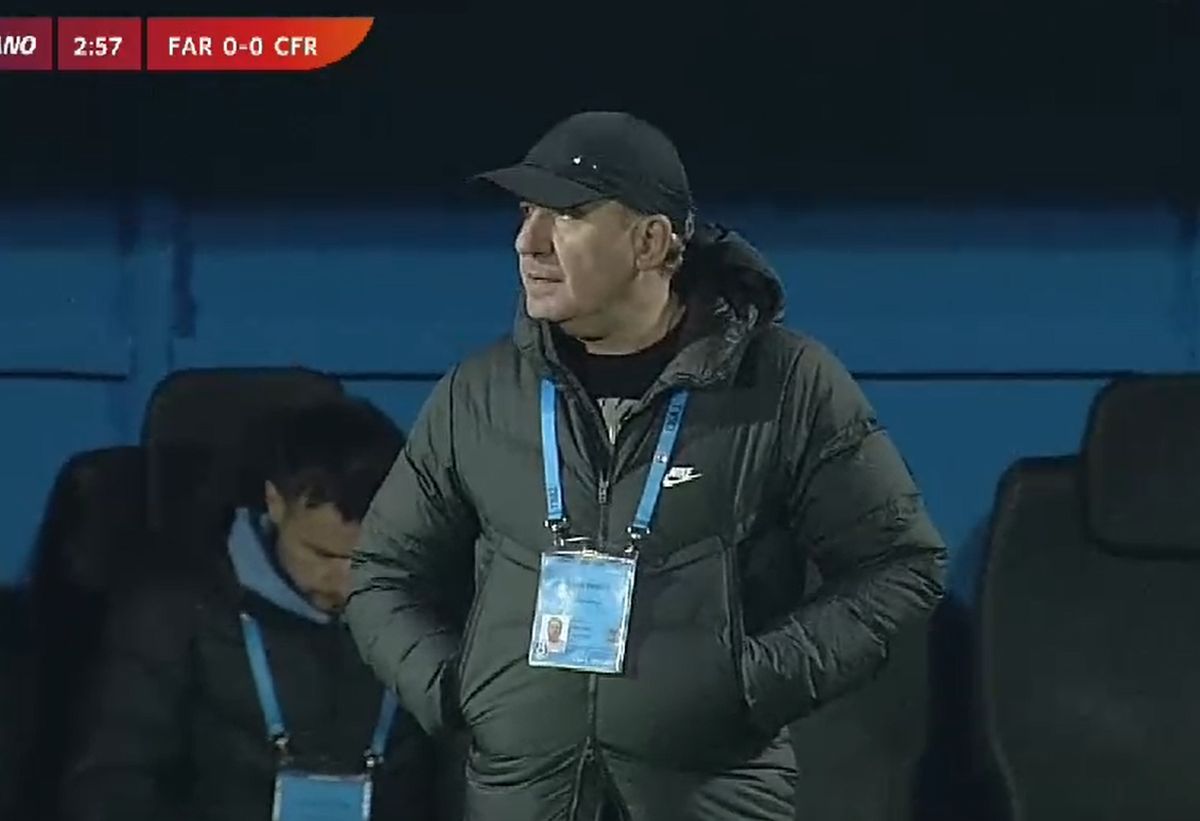 Cartonaș ROȘU în minutul 3 din Farul - CFR Cluj » Hagi a „împietrit” pe bancă