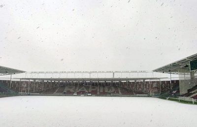 Rapid a dat tonul: „Afară ninge ca-n povești...” » Răspunsuri savuroase ale fanilor: „Șucu, iar ne aburești!”