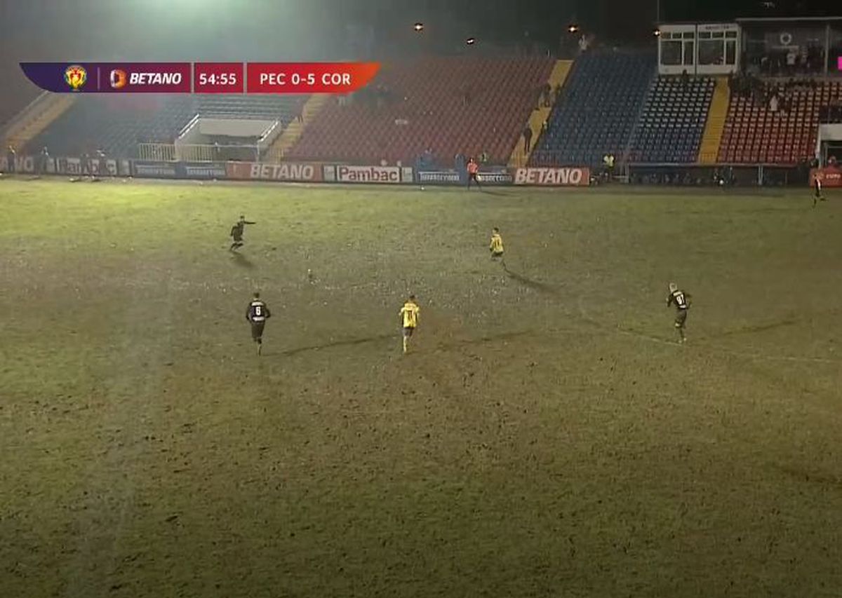 Calificarea decisă de o groapă din gazon! Moment savuros după golul decisiv din Cupa României Betano