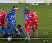Intrarea neglijentă a lui Sivis a lăsat-o pe Dinamo cu om în minus din minutul 26 » Din camera VAR nu s-a intervenit