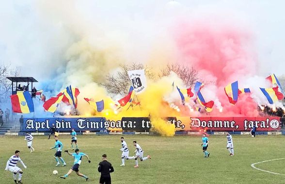 Atmosferă-manifest la un meci de Liga 3: „Apel din Timișoara: trezește, Doamne, țara!”