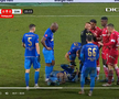 Intrarea neglijentă a lui Sivis a lăsat-o pe Dinamo cu om în minus din minutul 26 » Din camera VAR nu s-a intervenit