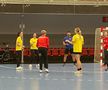 România a susținut sâmbătă seară antrenamentul oficial dinaintea meciului cu Ungaria, penultimul din grupa principală I a Campionatului European de handbal feminin.