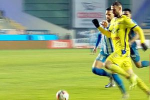 Petrolul - Universitatea Craiova 1-0, în etapa #19 din Superliga » Tudorie deschide scorul, faza a fost analizată aproape 5 minute