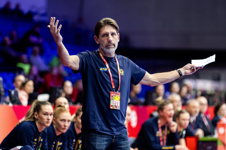 România le-a dat toate reperele peste cap la Euro 2024 de handbal feminin: „Nu am mai pățit asta. Trebuie să întreb fetele”