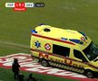 Urcat în ambulanță și transportat la spital, după ce s-a prăbușit pe gazon în Petrolul - Craiova! Primele informații despre starea fotbalistului