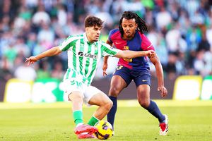 Betis - Barcelona: liderul campionatului deschide scorul