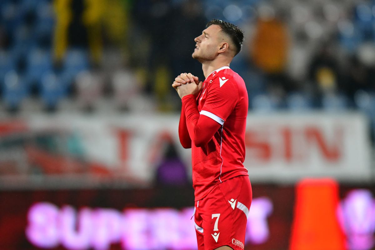 Plecare de la Dinamo în iarnă » Unul dintre cei mai vechi fotbaliști din lot părăsește „haita”