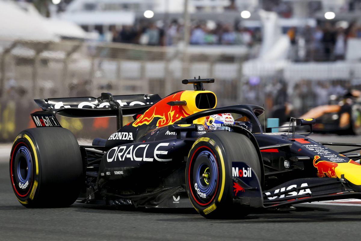 Lando Norris e noul campion mondial din Formula 1! A gestionat perfect MP din Abu Dhabi și e campion pentru 2 puncte