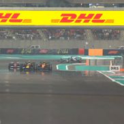 Tsunoda alege inițial să apere partea dreaptă a circuitului, spre exterior