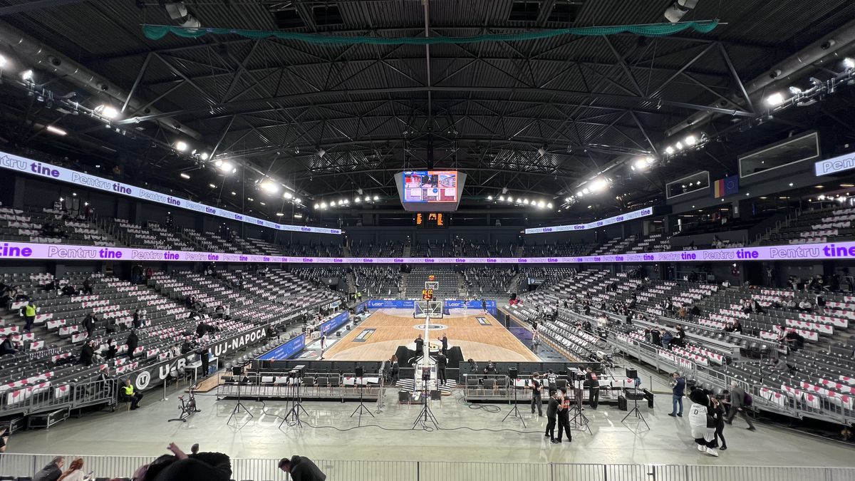 Într-o atmosferă europeană creată de 10.000 de fani, U-BT Cluj-Napoca a pierdut testul cu galonata Partizan Belgrad