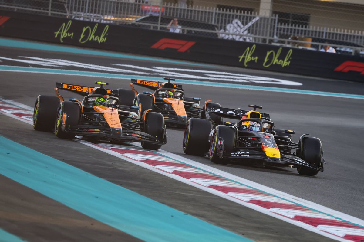 Lando Norris e noul campion mondial din Formula 1! A gestionat perfect MP din Abu Dhabi și e campion pentru 2 puncte