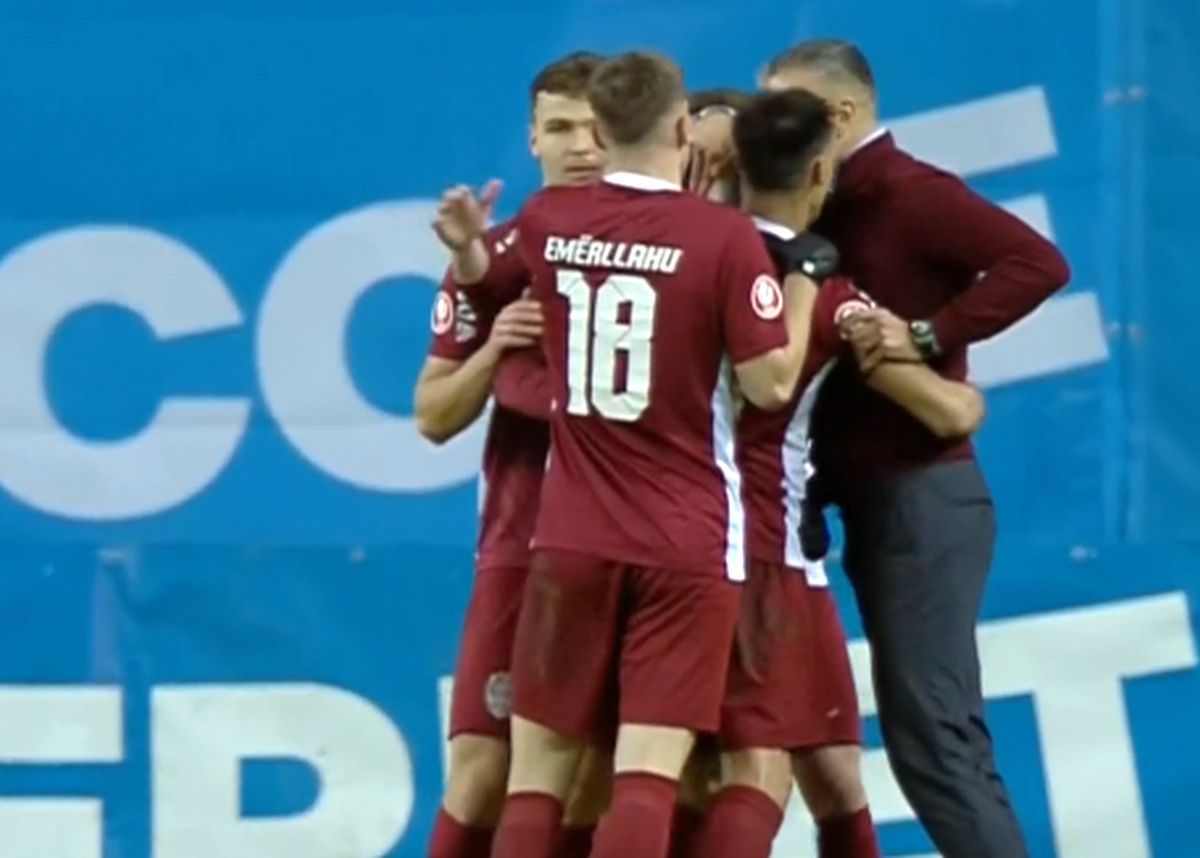 Reacția lui Daniel Pancu după golul lui Louis Munteanu în Craiova - CFR Cluj