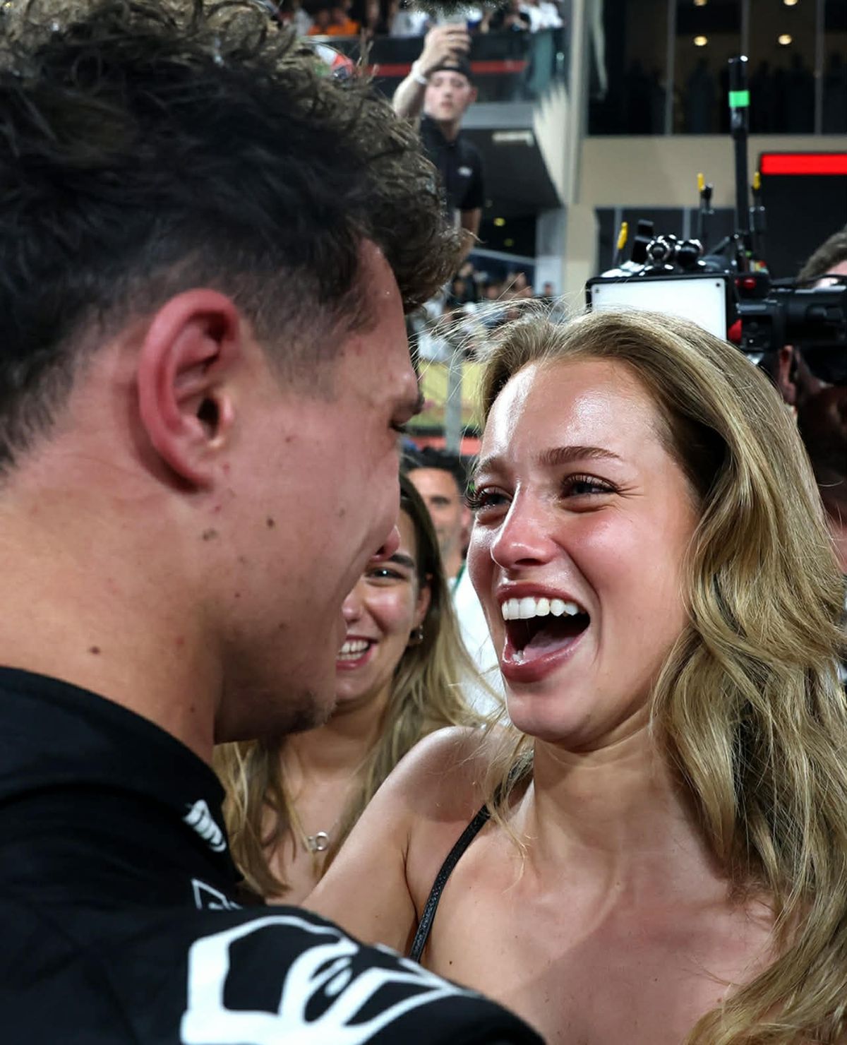 Pe val în Formula 1, pilotul s-a despărțit de iubita fotomodel: „Gata, nu mai am prietenă!”