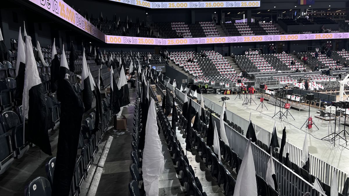 Într-o atmosferă europeană creată de 10.000 de fani, U-BT Cluj-Napoca a pierdut testul cu galonata Partizan Belgrad