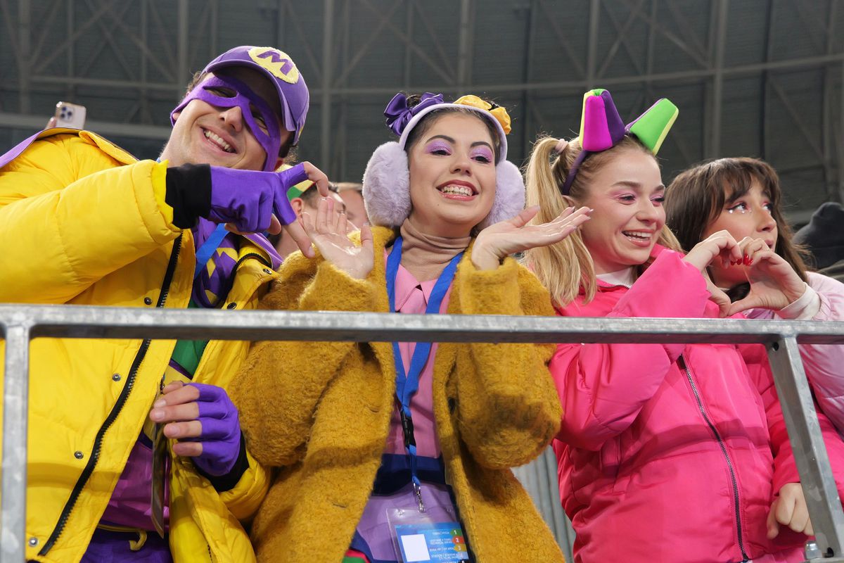 Cadou de la olteni! Universitatea Craiova s-a jucat cu ocaziile, iar CFR Cluj, cu Hindrich impresionant, obține un punct nesperat