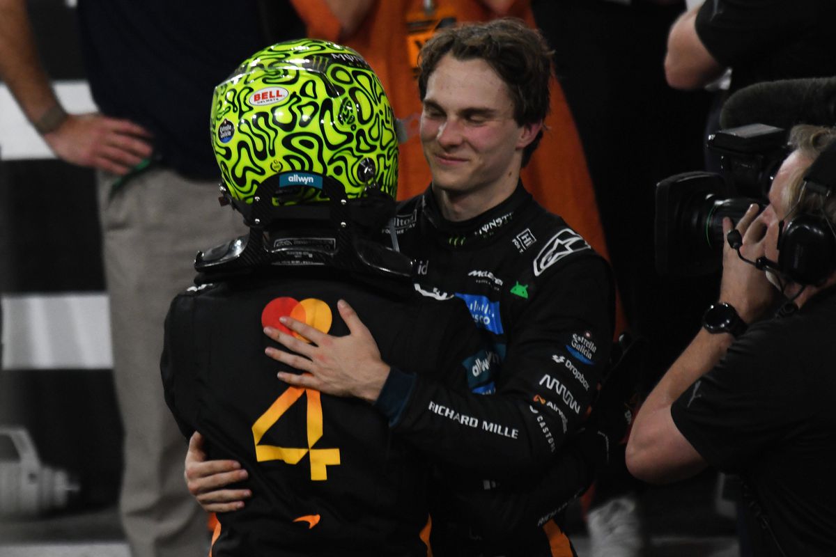 Noul campion din Formula 1 a petrecut până în zori alături de iubită » Suma uriașă pe care Lando Norris a lăsat-o la masă