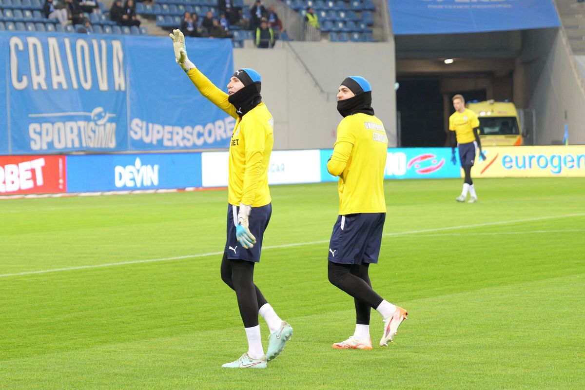 Imagini înainte de Universitatea Craiova - CFR Cluj