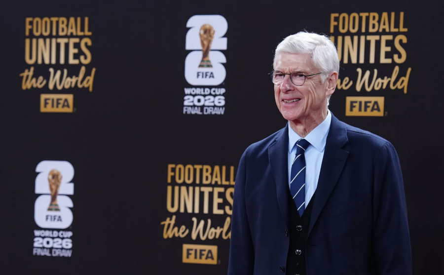 Arsene Wenger, la ceremonia de la Washington // SURSA: talkSPORT Legendarul Arsene Wenger a numit favorita de la Cupa Mondială din 2026: „Are cel mai puternic atac din lume”