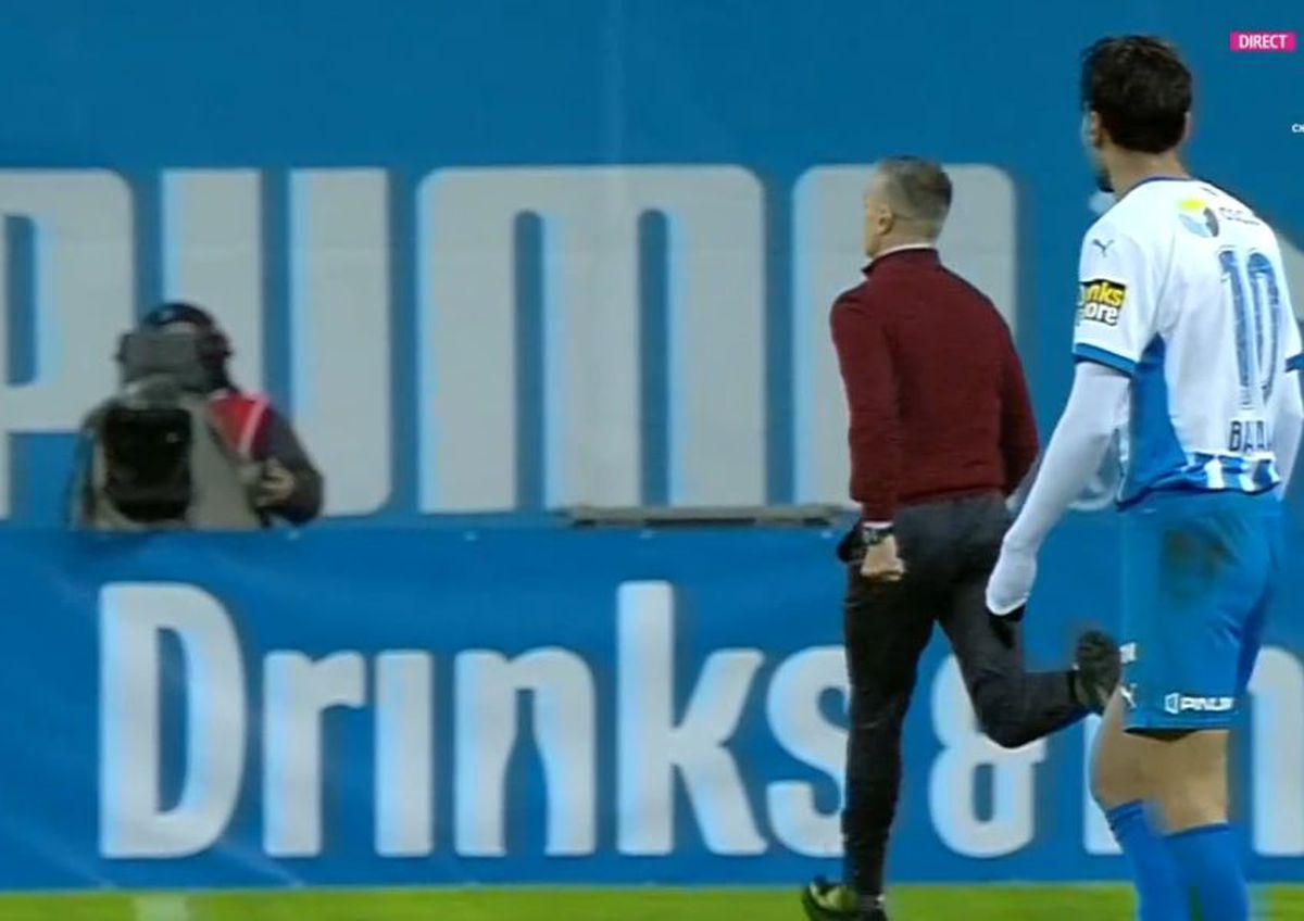 Daniel Pancu, explozie de bucurie la primul gol înscris de Louis Munteanu după două luni: a „țâșnit” pe gazon! Reacție curioasă a nouarului