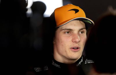 Cum a reacționat Oscar Piastri după ce a pierdut titlul mondial în Formula 1 » Zak Brown, criticat în direct pentru ce i-a spus la final