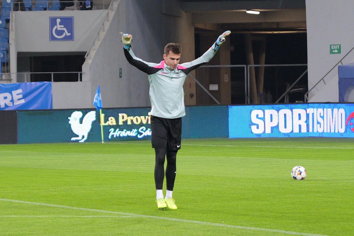 Imagini înainte de Universitatea Craiova - CFR Cluj