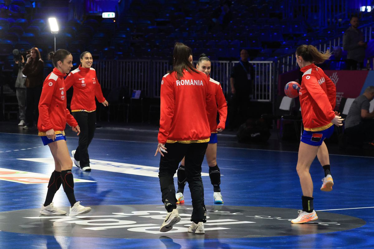 Momente de la încălzire înaintea meciului România - Elveţia