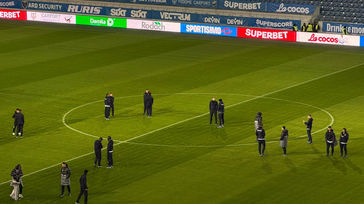 Imagini înainte de Universitatea Craiova - CFR Cluj