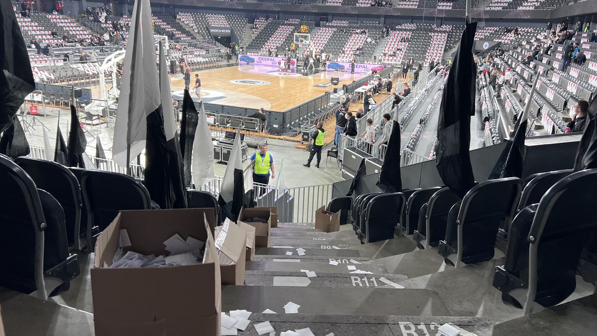 Într-o atmosferă europeană creată de 10.000 de fani, U-BT Cluj-Napoca a pierdut testul cu galonata Partizan Belgrad