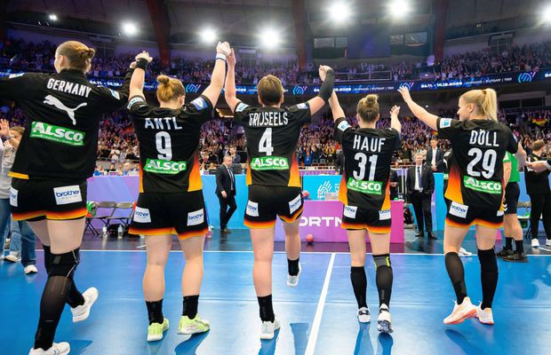 Pentru prima dată în ISTORIE! Ce s-a întâmplat sâmbătă seara la Campionatul Mondial de handbal feminin