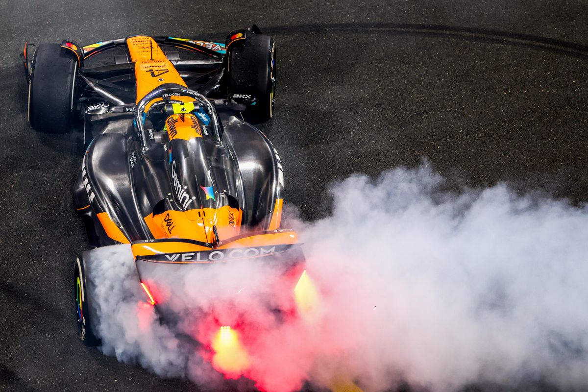 Noul campion din Formula 1 a petrecut până în zori alături de iubită » Suma uriașă pe care Lando Norris a lăsat-o la masă