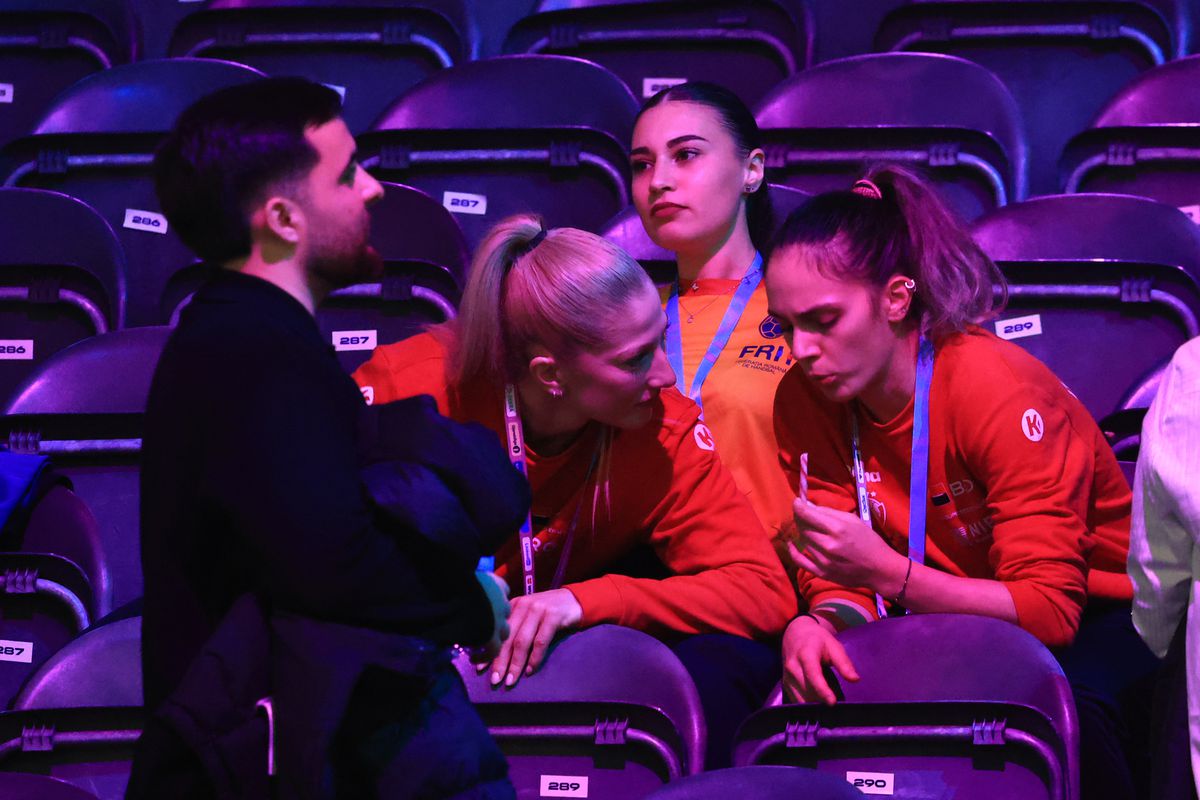 Momente de la încălzire înaintea meciului România - Elveţia