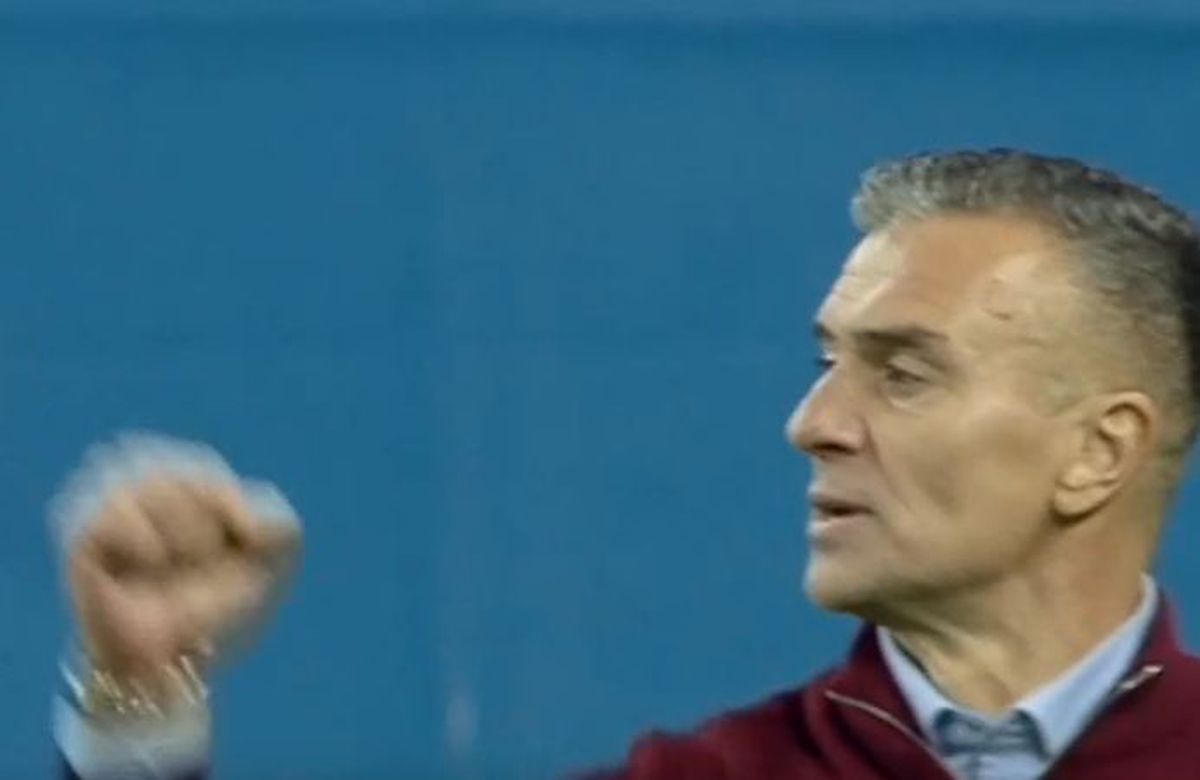 Reacția lui Daniel Pancu după golul lui Louis Munteanu în Craiova - CFR Cluj