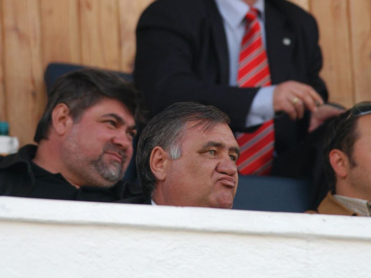 VIDEO EXCLUSIV Cum a încercat Dumitru Sechelariu să-și umilească antrenorul după două sticle de whisky + răzbunarea acestuia: „Au curaj ăștia de azi să-i facă așa lui Becali?”