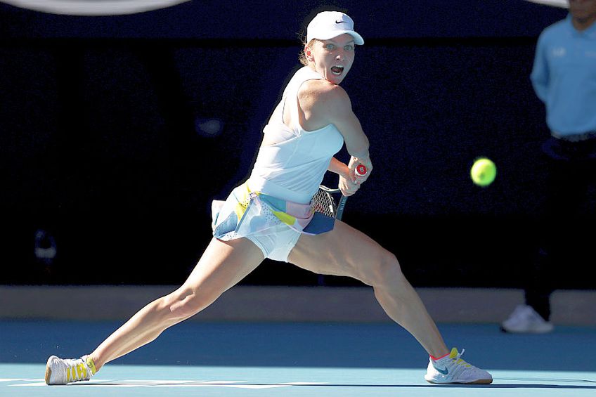 Simona Halep în acțiune la Australian Open 2020, atunci când a ajuns până în semifinale // FOTO: Guliver/GettyImages