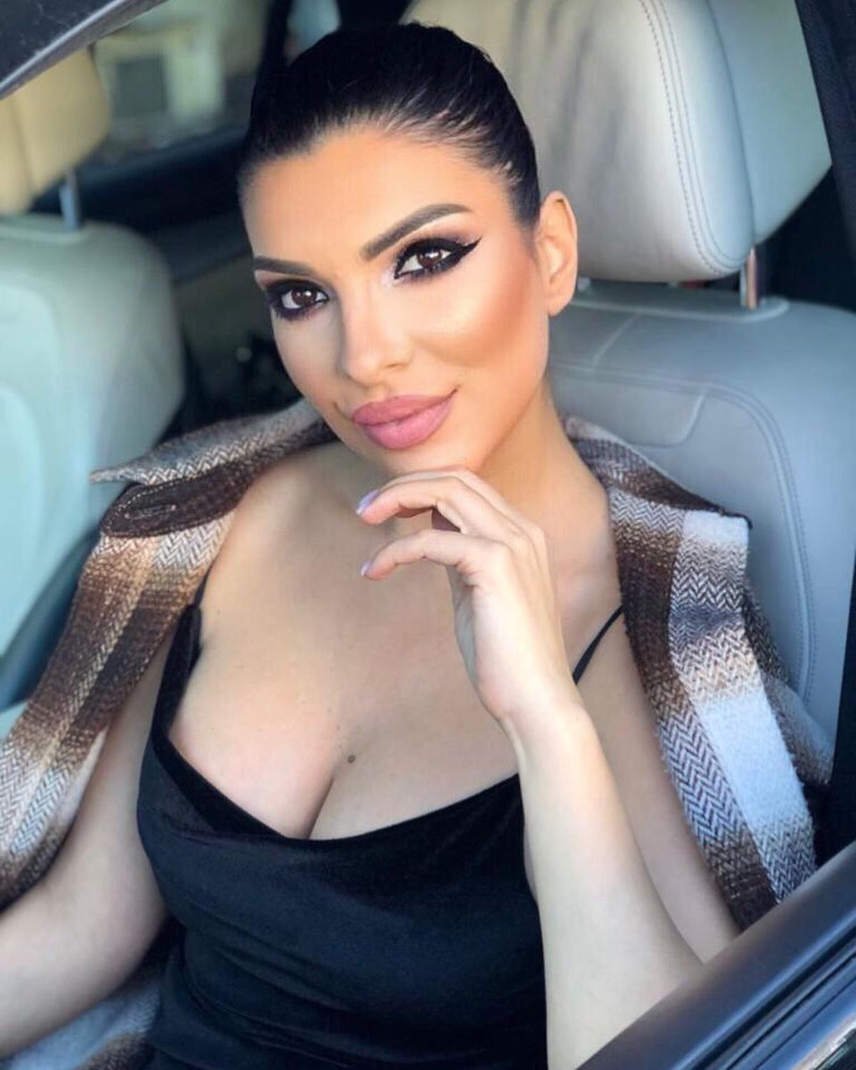 Andreea Tonciu face dezvăluiri » 3 oameni celebri din sportul românesc au vrut s-o cucerească + „Giani Kiriță a fost cel mai plictisitor în dormitor”