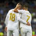 Luka Jovic (#18), alături de Eden Hazard // foto: Imago