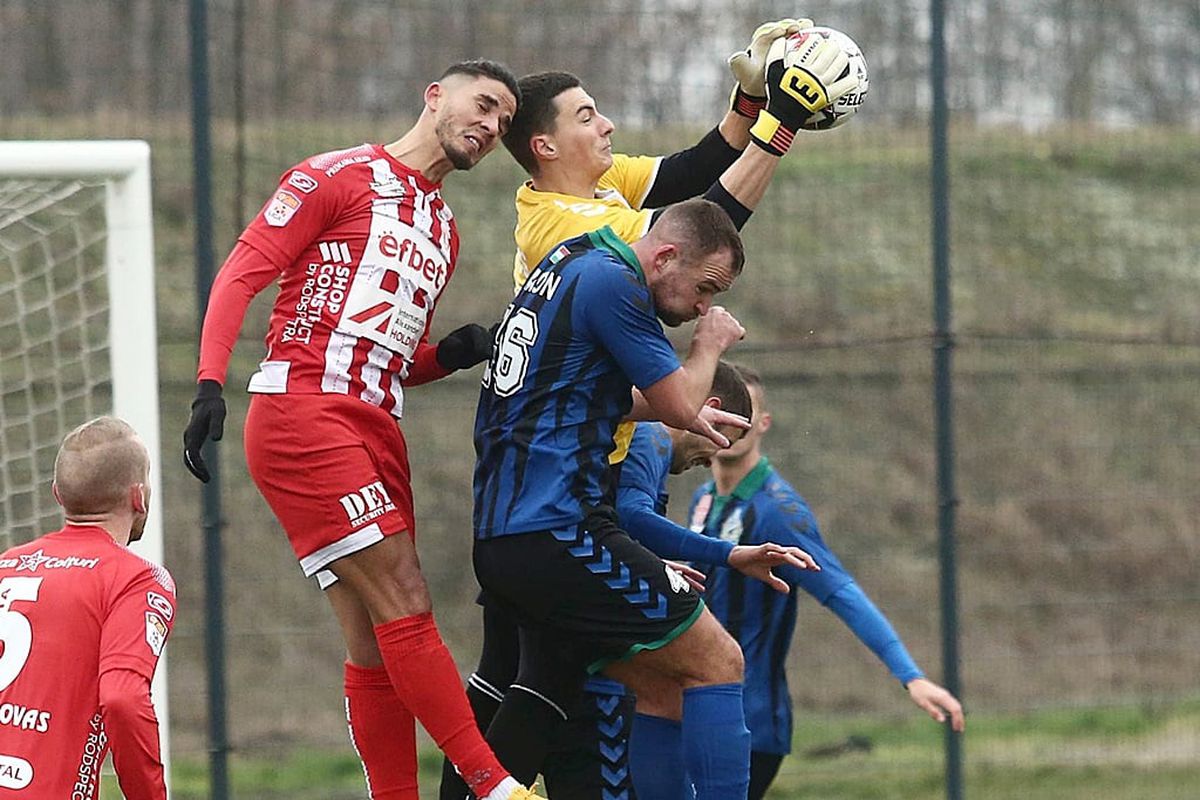 FOTO AMICAL SZEGED - UTA 0-3