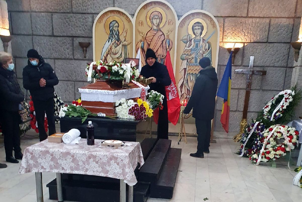Mircea Stoenescu, condus pe ultimul drum de familie și foști colegi de la Dinamo » 30 de oameni au venit la înmormântare