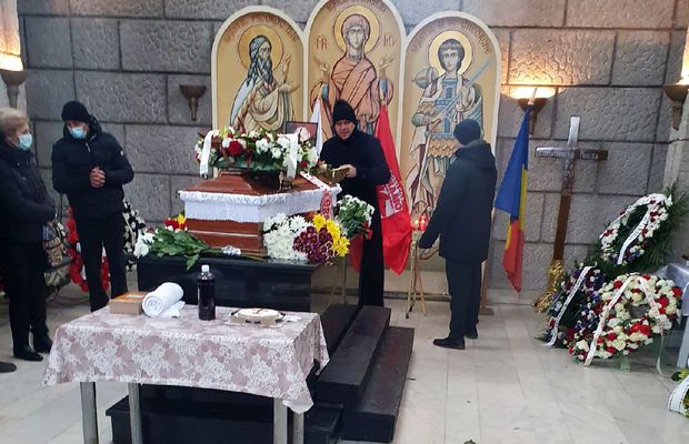 Mircea Stoenescu, condus pe ultimul drum de familie și foști colegi de la Dinamo » 30 de oameni au venit la înmormântare