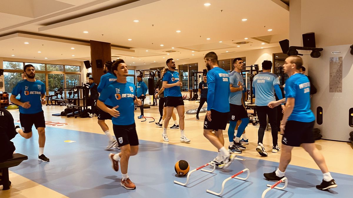 Decizia lui Reghecampf, după ce vremea din Antalya i-a dat peste cap planurile