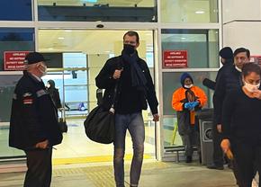 Arlauskis a ajuns în Antalya și merge direct în cantonamentul unei echipe de play-off: „Ne vedem pe teren!”