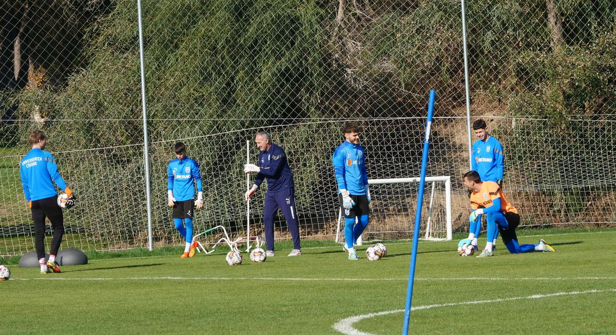 Jucătorii de la Universitatea Craiova trag tare » Cum arată antrenamentele lui Neagoe + Ce jucător va lipsi 2 luni