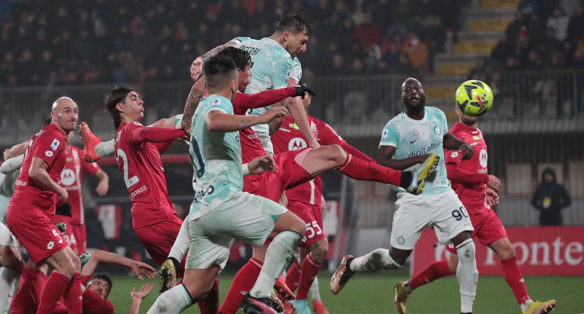 Inzaghi și Lautaro Martinez, nervoși după pasul greșit făcut de Inter în Serie A: „Avem VAR de 5 ani. Nu mai pot exista astfel de erori”