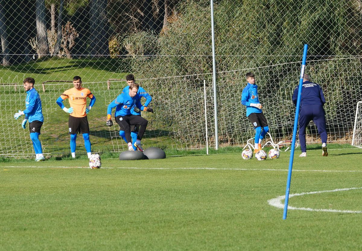 Jucătorii de la Universitatea Craiova trag tare » Cum arată antrenamentele lui Neagoe + Ce jucător va lipsi 2 luni