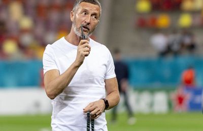 MM Stoica l-a interzis în vestiar! » Managerul FCSB a dat ordin să nu-l mai primească în cabină înaintea meciurilor
