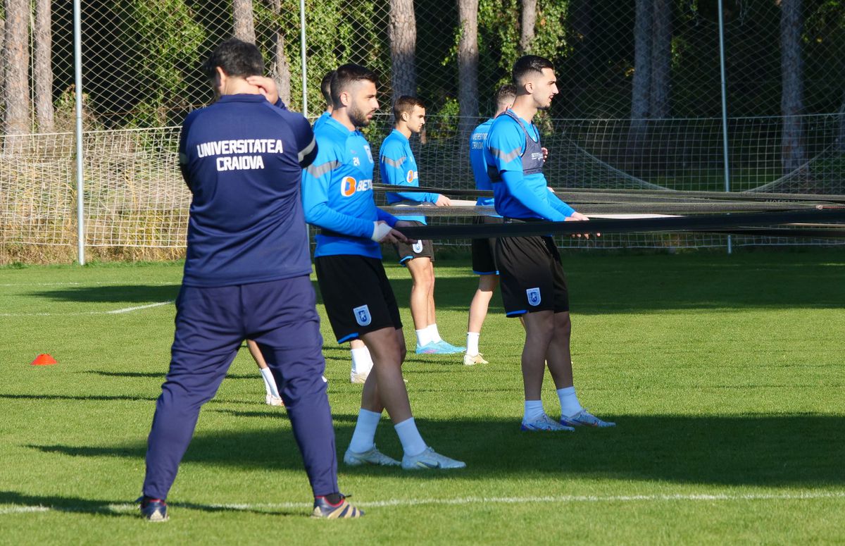 Jucătorii de la Universitatea Craiova trag tare » Cum arată antrenamentele lui Neagoe + Ce jucător va lipsi 2 luni