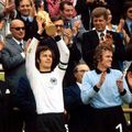 Franz Beckenbauer, fotbalist legendar al Germaniei, a murit duminică, la vârsta de 78 de ani. Lumea fotbalului și-a luat rămas bun de la „Der Kaiser”.