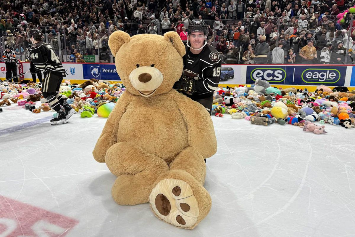 Hershey Bears - numar record de jucarii de plus